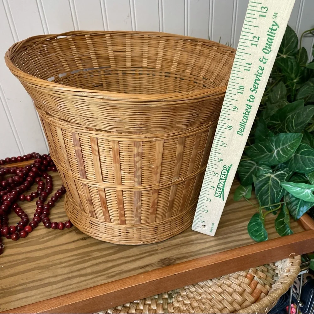 Wicker Woven Circular Basket